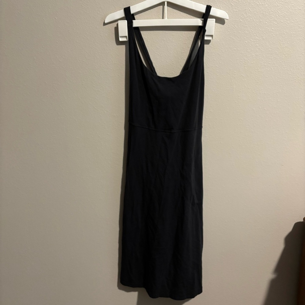 Sherpa Black Sleeveless Athletic  Dress Size L